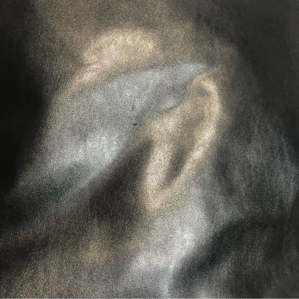 VICTORIA'S Secret 2018 Limited Edition Flirty Fringe Tote Bag - Style# 11140761 - Picture 7 of 7